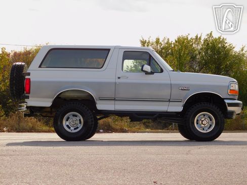 Used 1995 Ford Bronco image 32