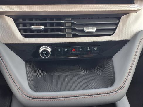 New 2026 Ford Explorer Active RWD image 22