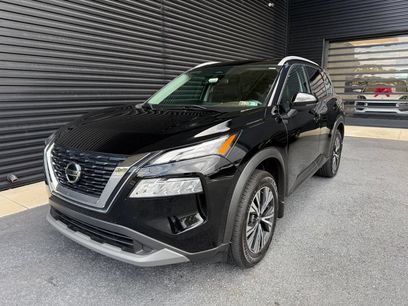 Used 2021 Nissan Rogue SV w/ Premium Package