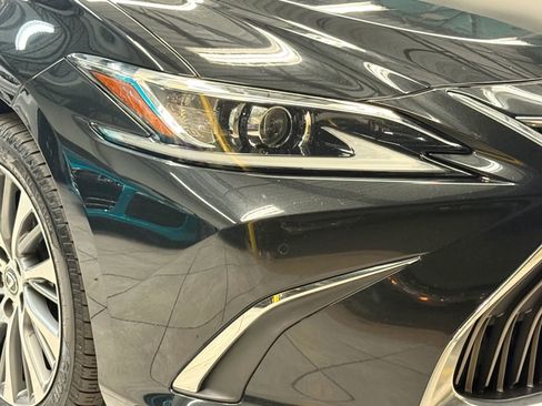 Used 2021 Lexus ES 250 w/ Premium Package image 6