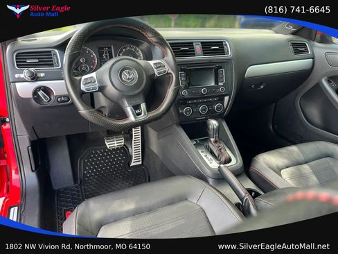 Used 2013 Volkswagen Jetta GLI Autobahn FWD image 5