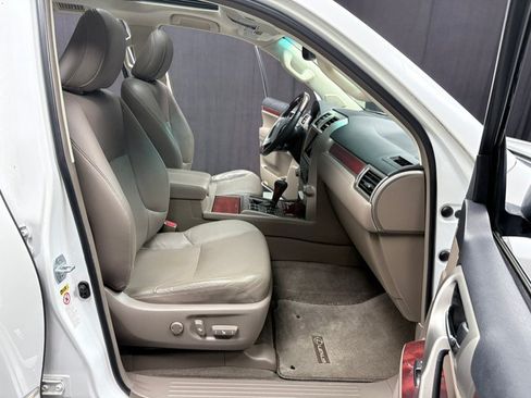 Used 2013 Lexus GX 460 Premium AWD/4WD image 27