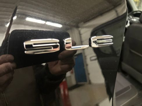 Used 2023 GMC Acadia SLE w/ Driver Convenience Package image 39