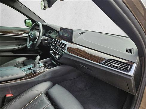 Used 2019 BMW 540i image 16