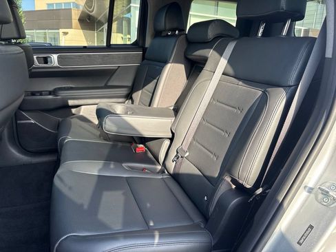 Certified 2025 Hyundai Santa Fe Limited FWD image 16