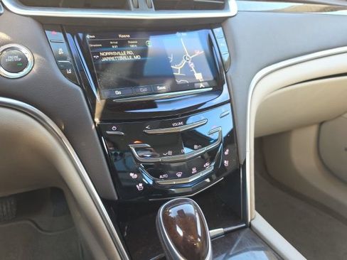 Used 2016 Cadillac XTS Premium w/ Driver Assist Package AWD/4WD image 5