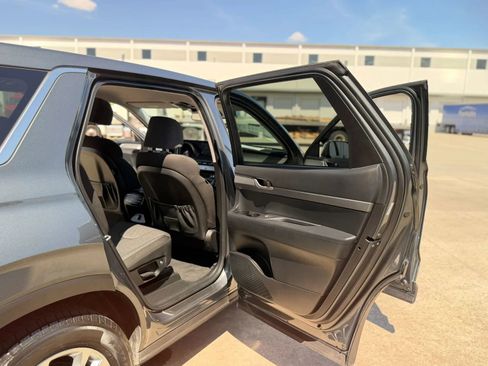 Used 2022 Hyundai Palisade SE FWD image 22