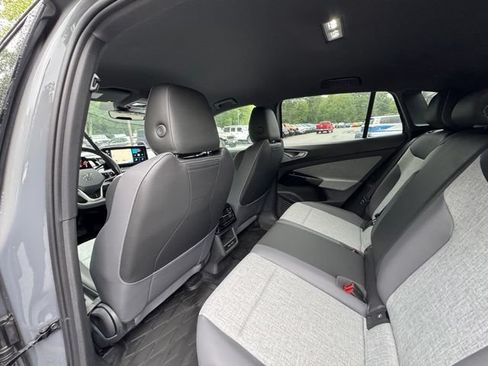 Certified 2023 Volkswagen ID.4 Pro RWD image 10