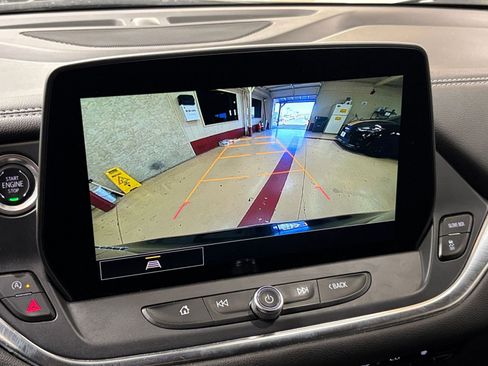 Used 2025 Chevrolet Blazer LT FWD image 24