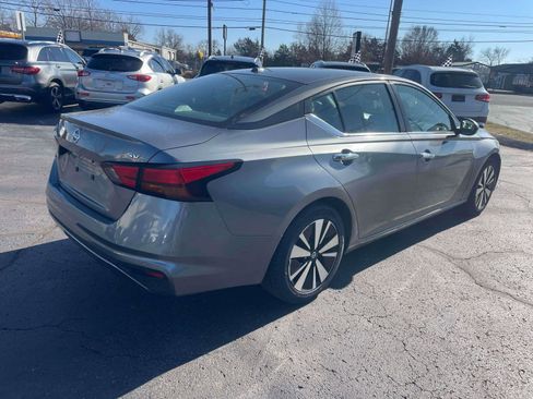 Used 2022 Nissan Altima 2.5 SV image 4