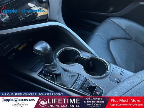 Used 2023 Toyota Camry XSE image 14