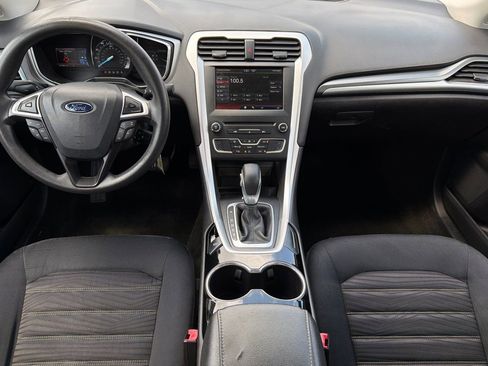 Used 2016 Ford Fusion SE FWD image 14