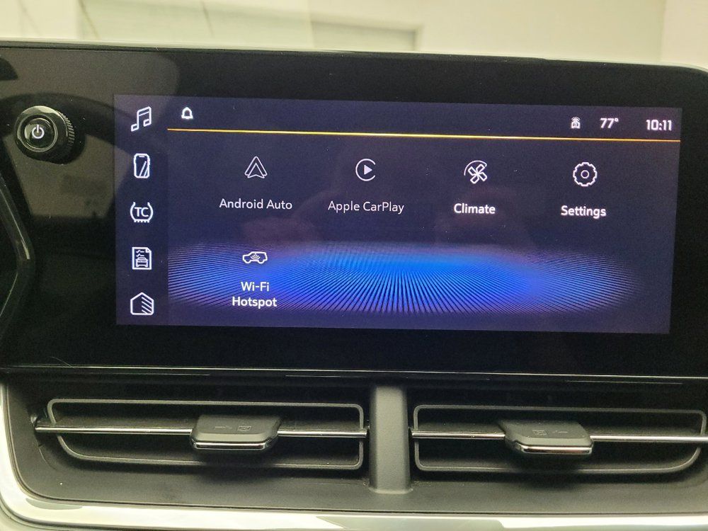 Used 2025 Chevrolet Trax LT w/ LT Convenience Package FWD image 25