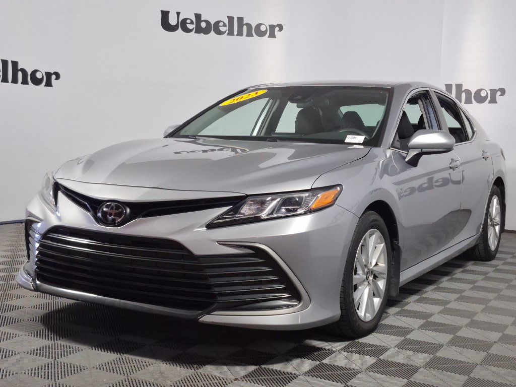 Used 2023 Toyota Camry LE FWD image 3