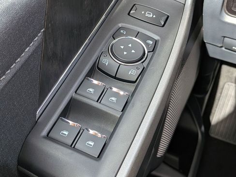 New 2026 Ford F250 Lariat w/ Black Appearance Package image 27