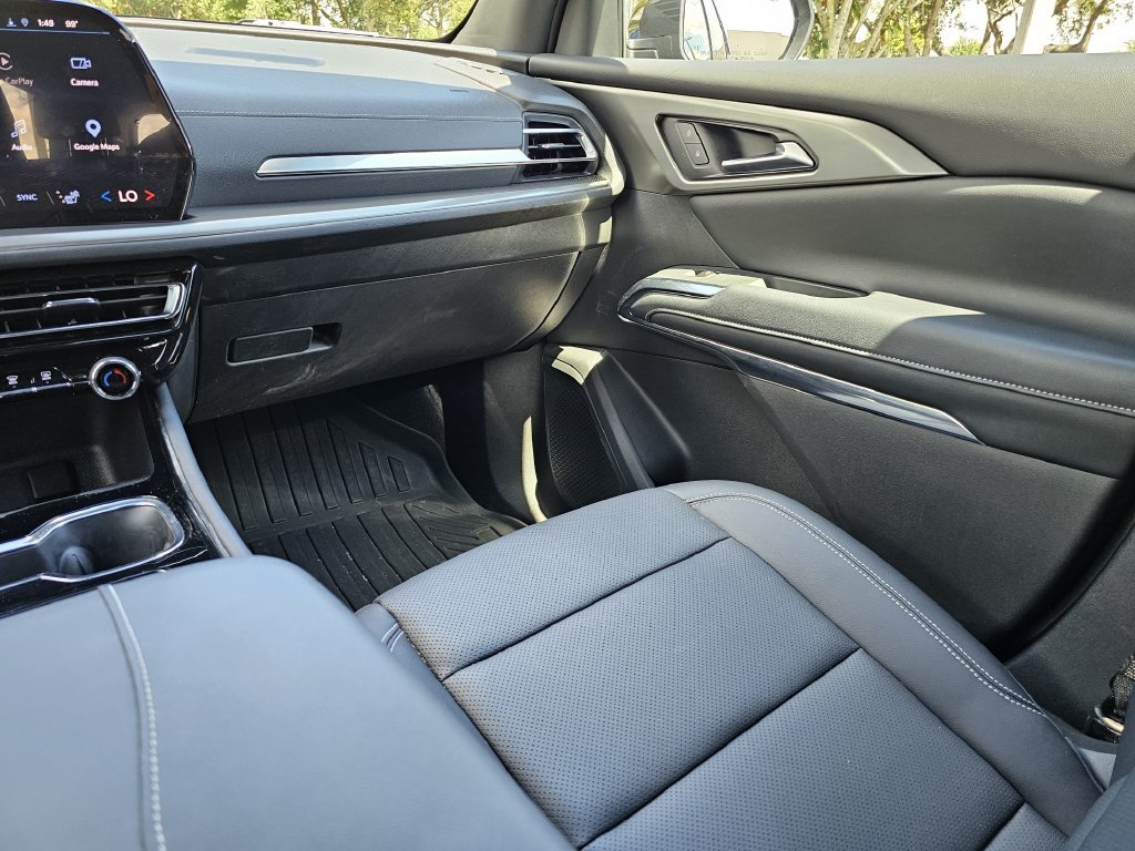Used 2026 Chevrolet Traverse LT w/ Driver Confidence Package FWD image 15