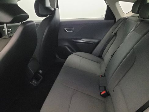 Used 2025 Kia K4 FWD image 18