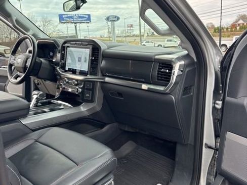 Used 2022 Ford F150 Lariat image 13