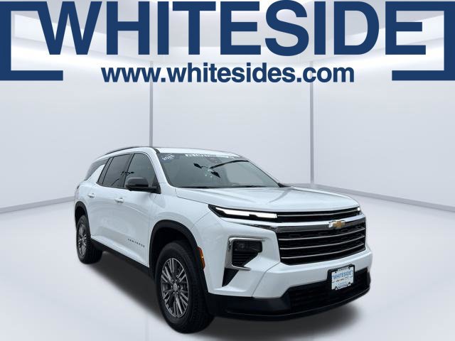 Certified 2026 Chevrolet Traverse LT w/ Driver Confidence Package AWD/4WD image 1