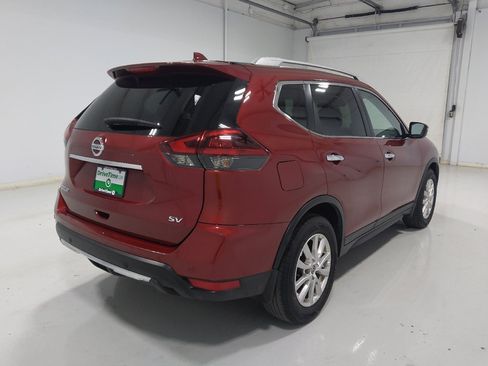 Used 2020 Nissan Rogue SV FWD image 9
