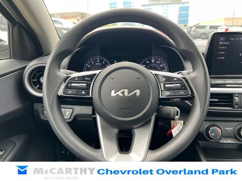 Used 2022 Kia Forte LXS FWD image 11
