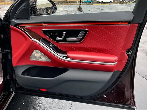 Used 2022 Mercedes-Benz S 500 4MATIC image 22