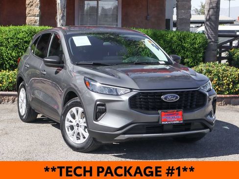 Used 2025 Ford Escape Active w/ Tech Pack #1 FWD image 2