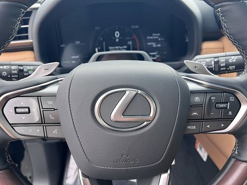 New 2026 Lexus LX 600 4WD w/ Luxury Package image 11