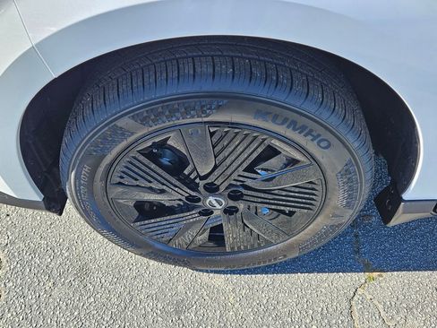 New 2026 Nissan Murano SV AWD/4WD image 16