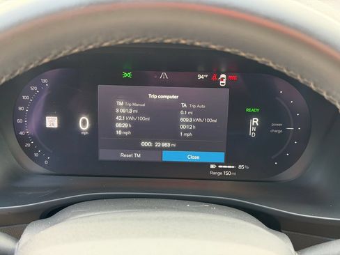 Certified 2023 Volvo C40 P8 Recharge Ultimate w/ Protection Package Premier AWD/4WD image 15