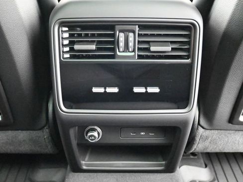 New 2025 Porsche Cayenne S image 8