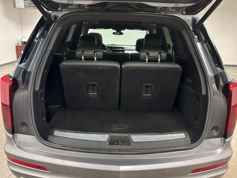 Used 2022 Cadillac XT6 Premium Luxury AWD/4WD image 19