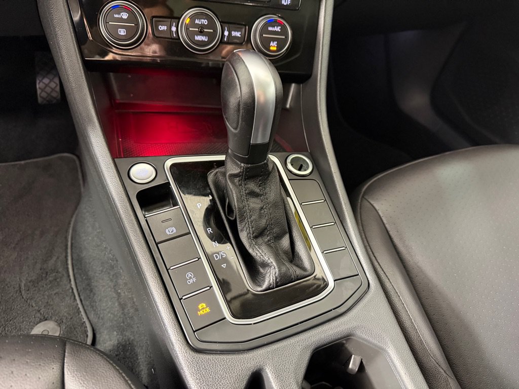 Used 2020 Volkswagen Jetta SEL FWD image 18