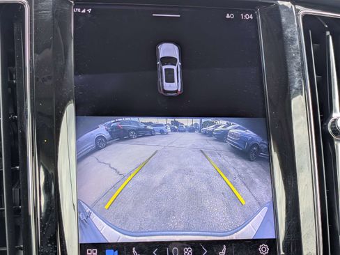 Used 2023 Volvo XC60 B5 Ultimate w/ Protection Package Premier image 30