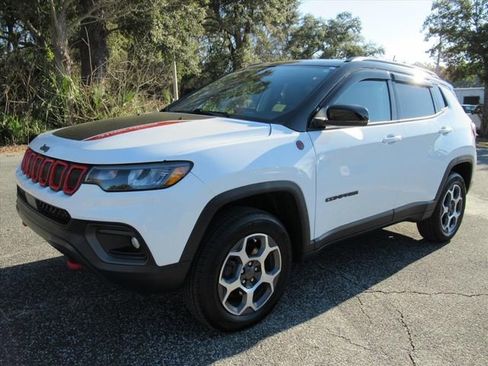 Used 2022 Jeep Compass Trailhawk w/ Trailhawk Convenience Group image 3