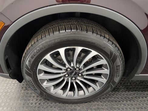 Used 2023 Lincoln Aviator Reserve w/ Equipment Group 201A AWD/4WD image 8