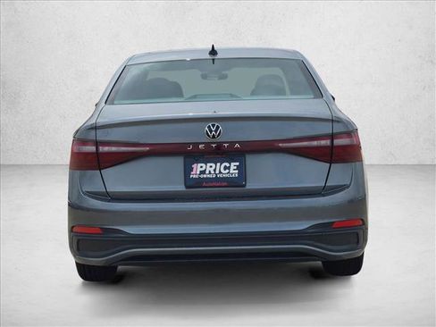 Used 2025 Volkswagen Jetta Sport FWD image 7