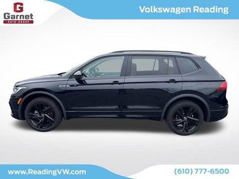 Used 2023 Volkswagen Tiguan SE R-Line AWD/4WD image 2
