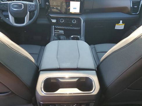 New 2026 GMC Sierra 1500 Denali w/ Denali Reserve Package image 22
