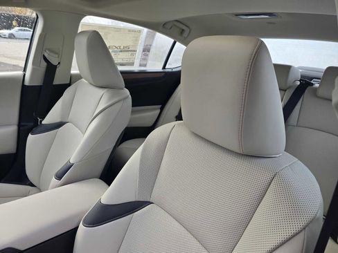 New 2025 Lexus ES 350 w/ Premium Package image 23