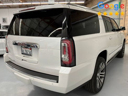 Used 2019 GMC Yukon XL Denali w/ Denali Ultimate Package AWD/4WD image 5