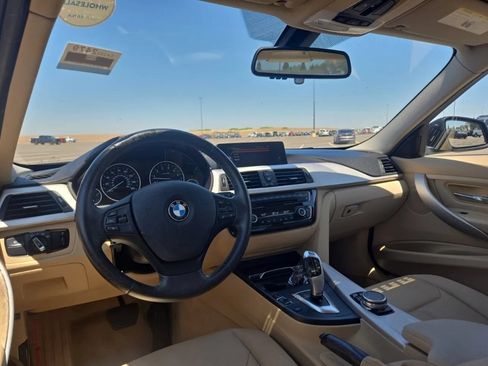 Used 2016 BMW 320i Sedan RWD image 6