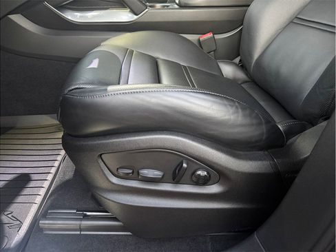 Used 2023 Porsche Cayenne Turbo image 24