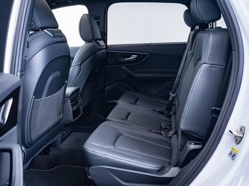 Used 2025 Audi Q7 3.0T Prestige w/ Prestige Package image 21