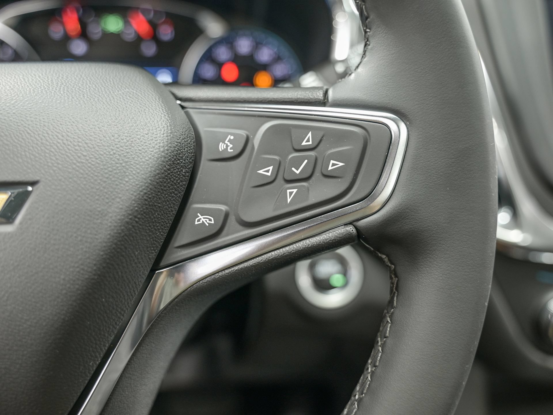 Used 2024 Chevrolet Equinox LT AWD/4WD image 20