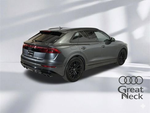 Used 2024 Audi SQ8 Prestige w/ Prestige Package AWD/4WD image 10
