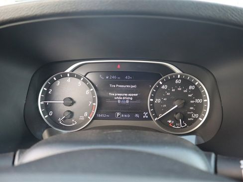 Certified 2024 Nissan Frontier SV w/ SV Convenience Package image 22