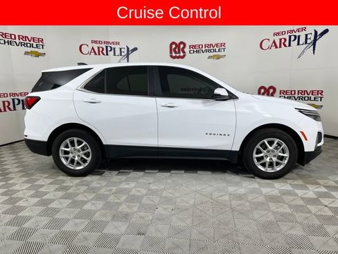 Used 2024 Chevrolet Equinox LT image 9