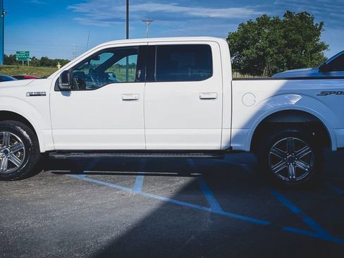 Used 2019 Ford F150 XLT w/ Equipment Group 302A Luxury AWD/4WD image 7