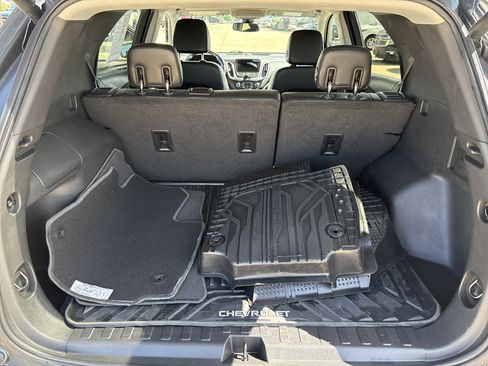 Used 2020 Chevrolet Equinox Premier FWD image 16